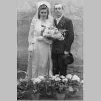 073-1061 Brautpaar Werner Bandloow und Meta geb. Hensel. Hochzeit am 06.11.1948.jpg